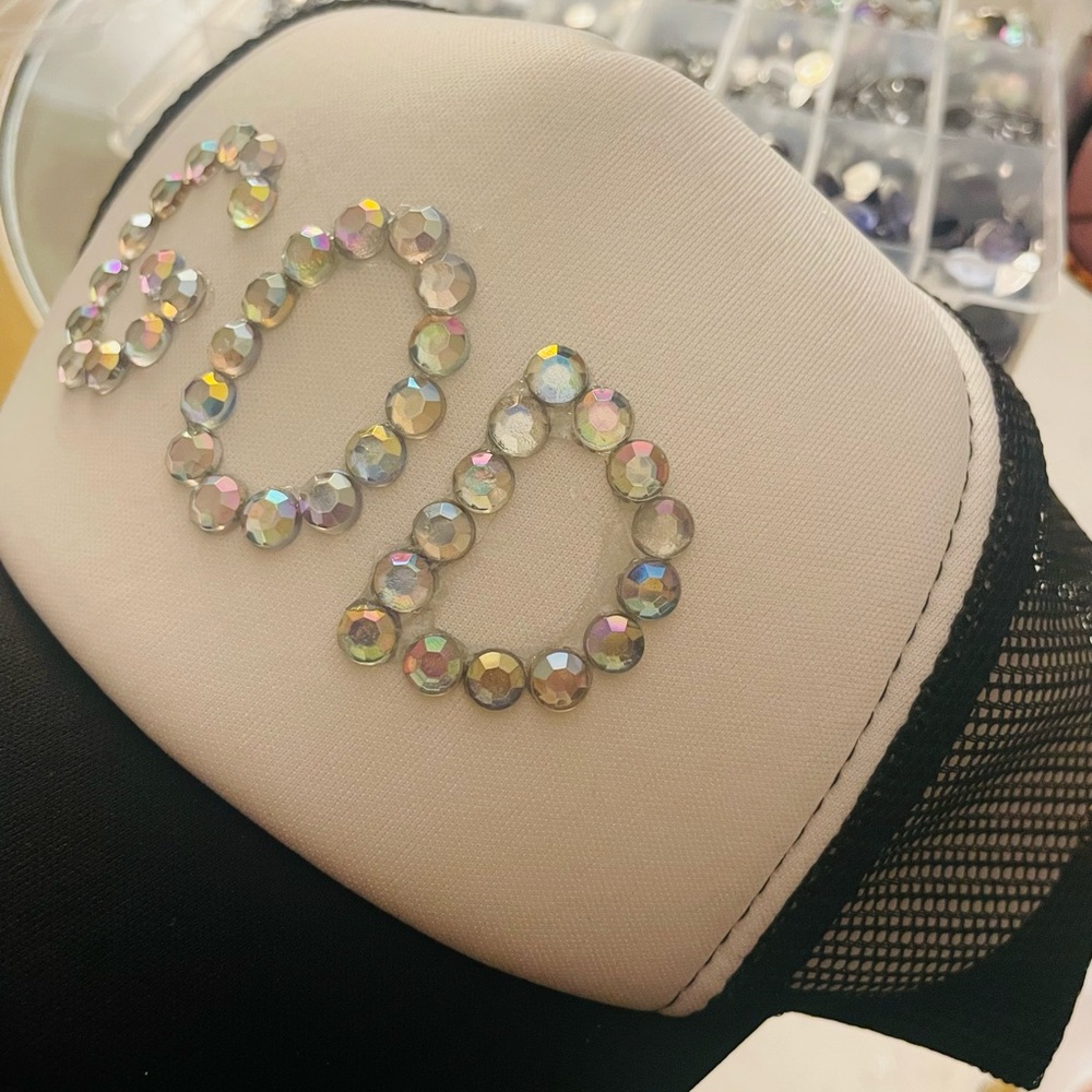 🫶🏼 GOD Trucker Cap NEW with Crystal Embellishments - Picture 4 of 6